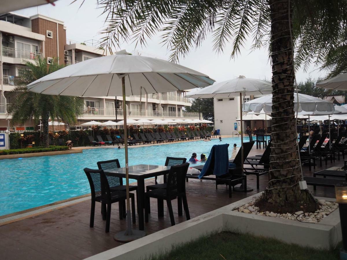 Grand Blue Condominium By Mary Mae Phim Exteriér fotografie